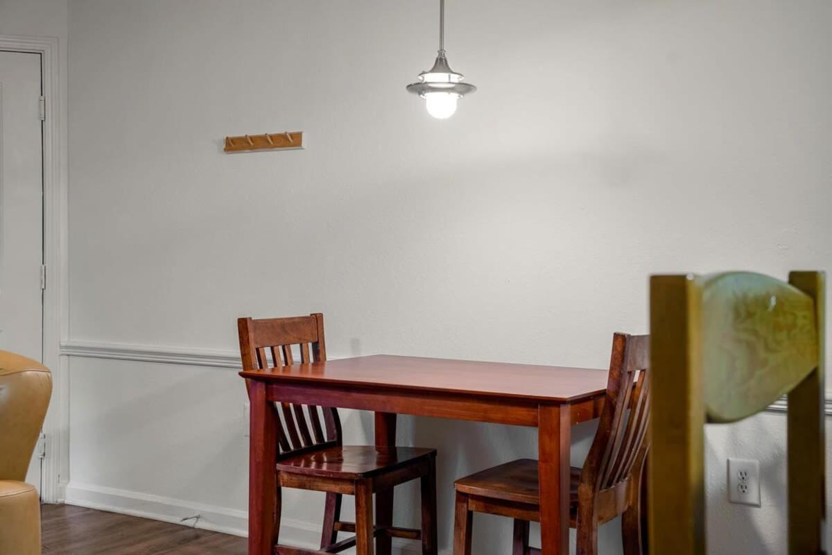 Budget Friendly Sleeps 8 Discounts Available Tampa Zewnętrze zdjęcie