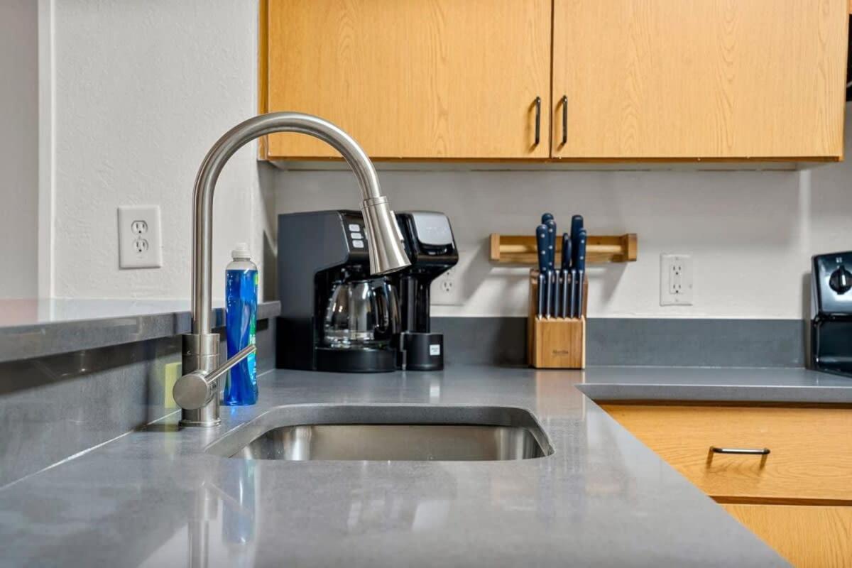 Budget Friendly Sleeps 8 Discounts Available Tampa Zewnętrze zdjęcie