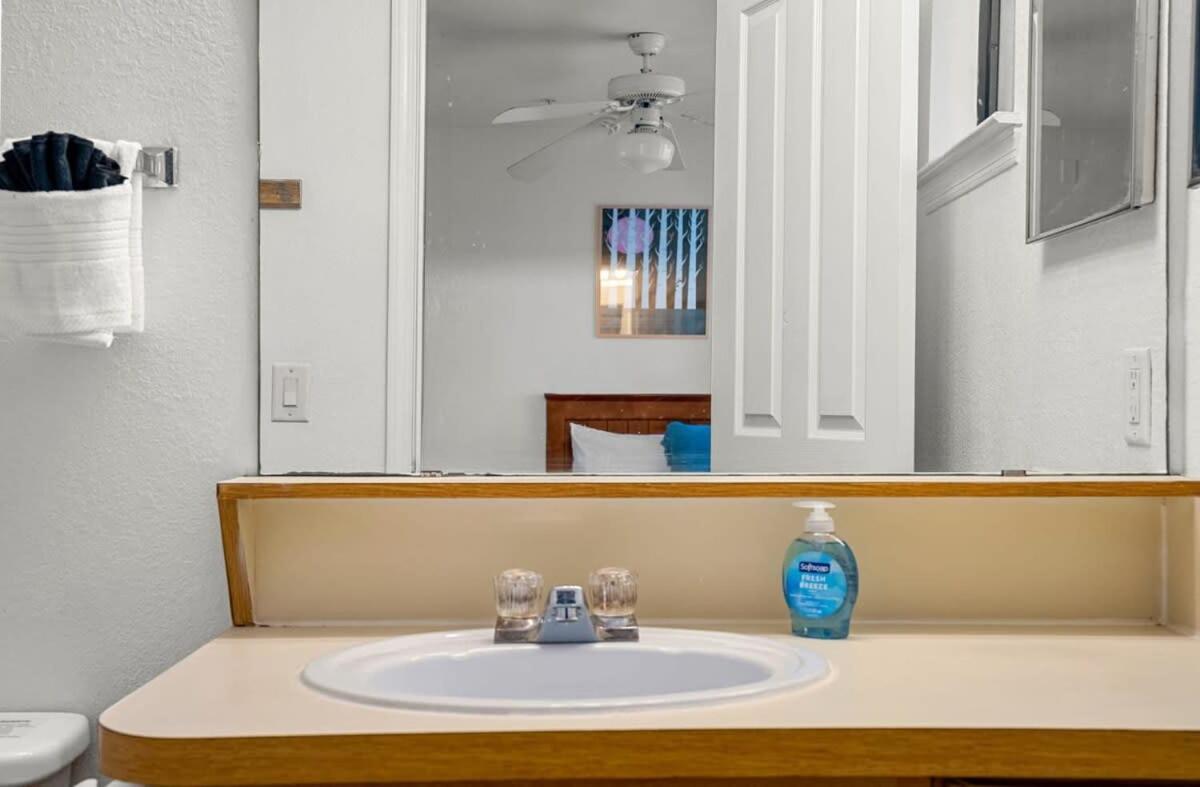 Budget Friendly Sleeps 8 Discounts Available Tampa Zewnętrze zdjęcie