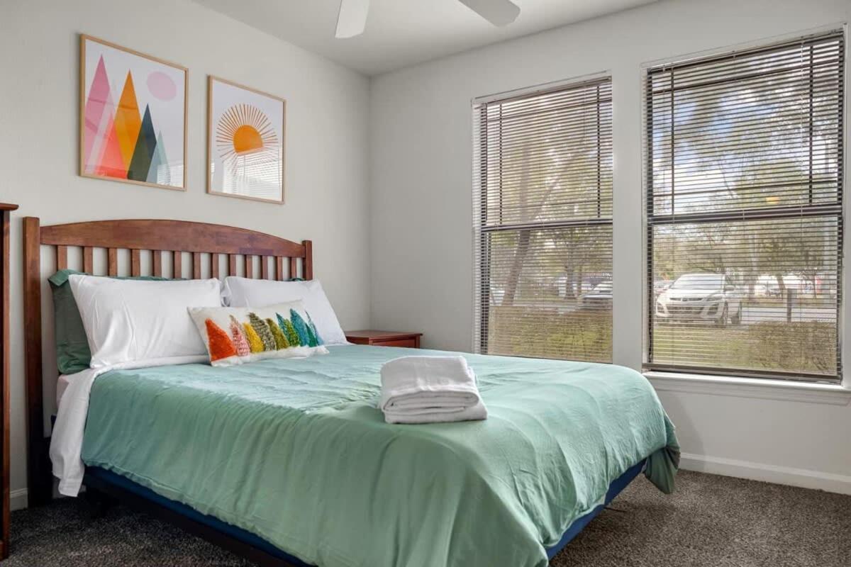 Budget Friendly Sleeps 8 Discounts Available Tampa Zewnętrze zdjęcie