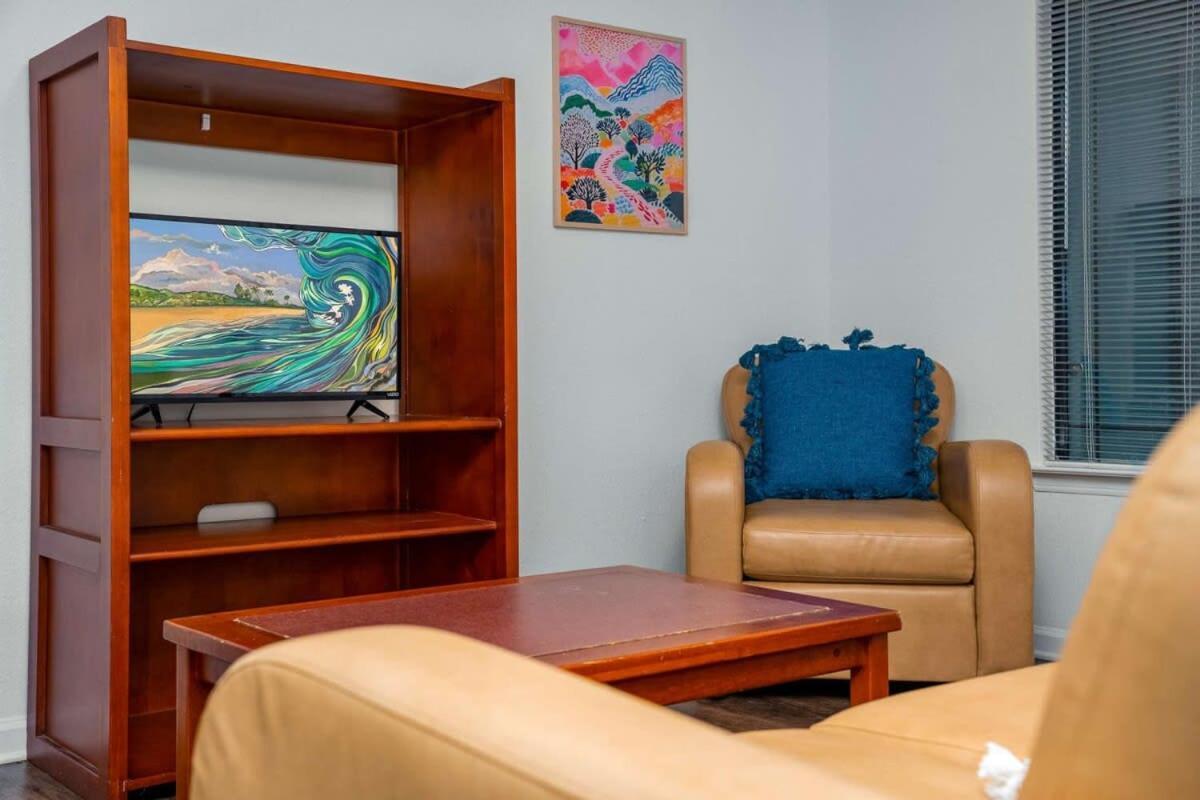 Budget Friendly Sleeps 8 Discounts Available Tampa Zewnętrze zdjęcie